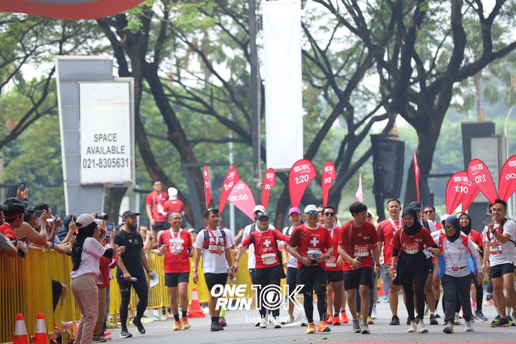 Race photo from ONE RUN 10 K