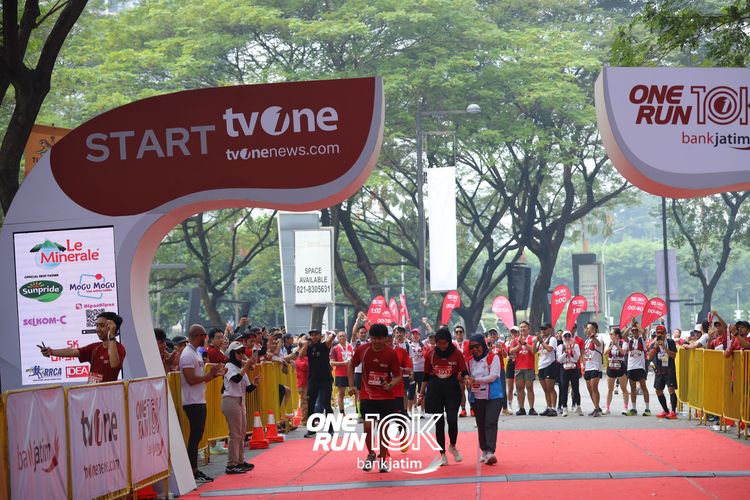 Race photo from ONE RUN 10 K