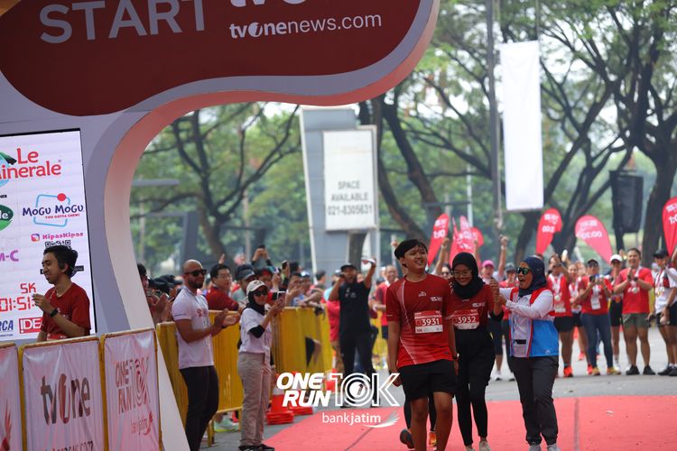 Race photo from ONE RUN 10 K