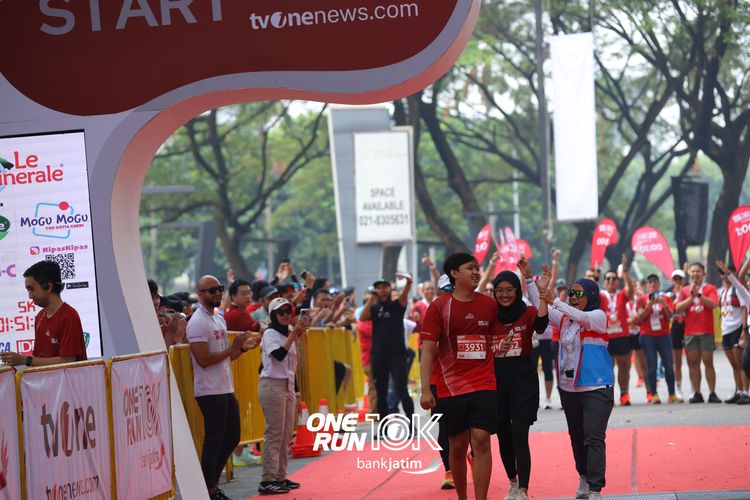 Race photo from ONE RUN 10 K