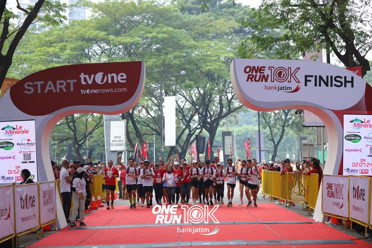 Race photo from ONE RUN 10 K