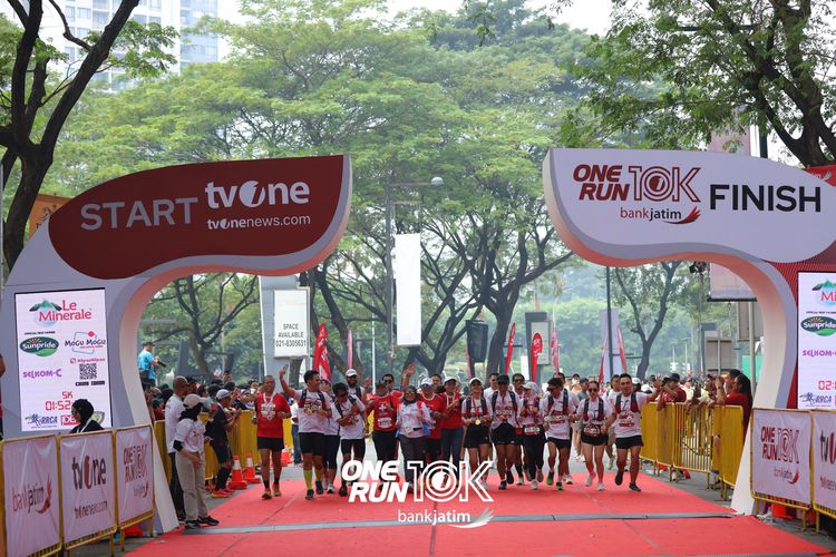Race photo from ONE RUN 10 K