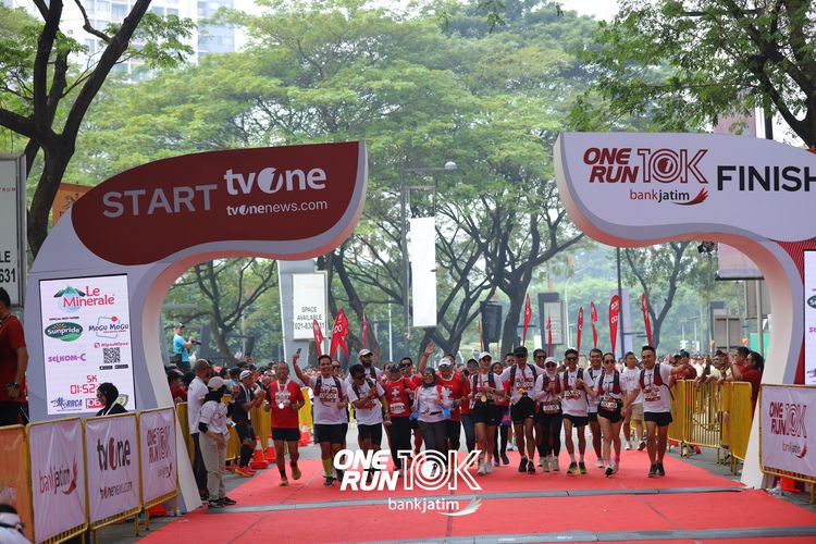 Race photo from ONE RUN 10 K