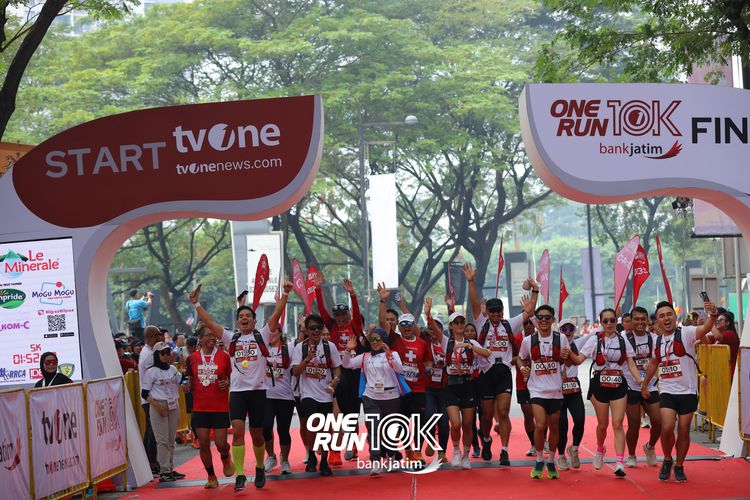 Race photo from ONE RUN 10 K