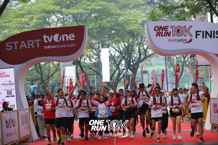 Race photo from ONE RUN 10 K