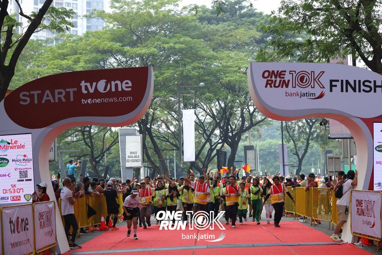 Race photo from ONE RUN 10 K