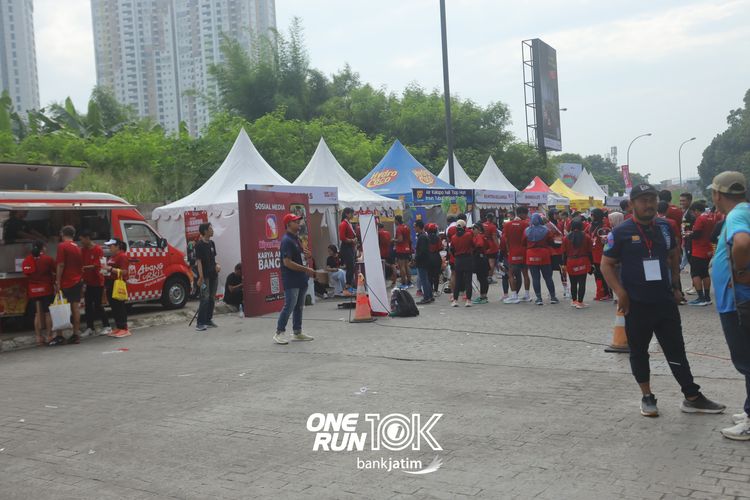 Race photo from ONE RUN 10 K