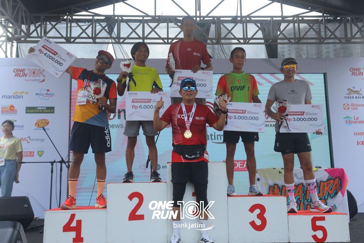 Race photo from ONE RUN 10 K