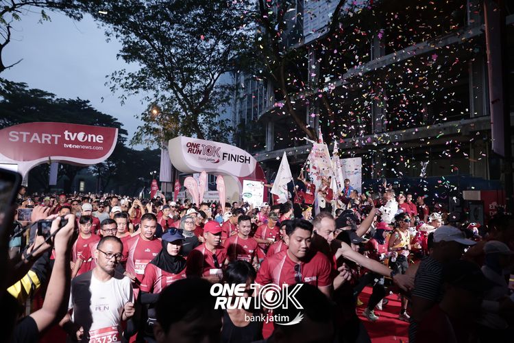 Race photo from ONE RUN 10 K