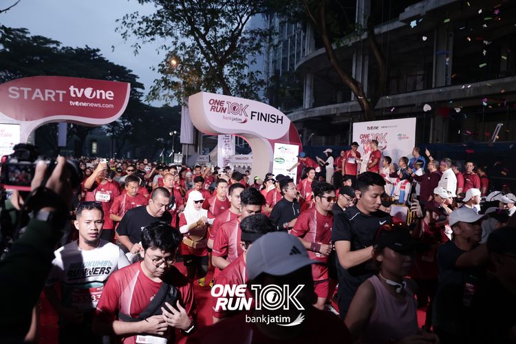 Race photo from ONE RUN 10 K
