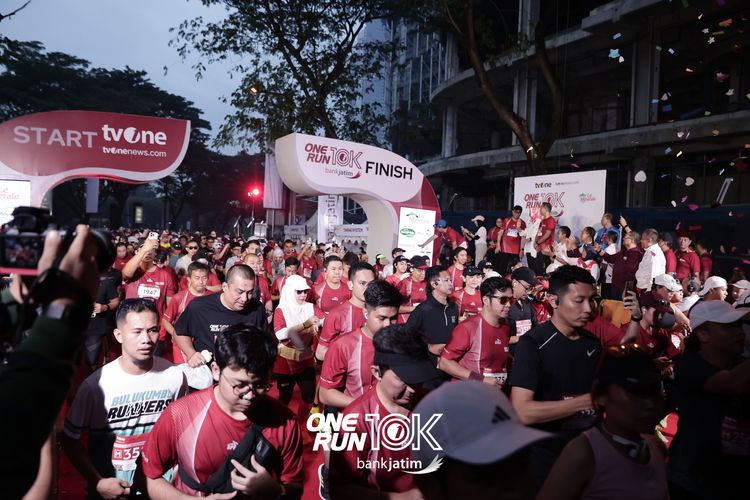 Race photo from ONE RUN 10 K