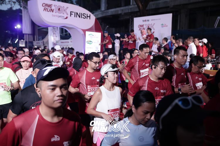 Race photo from ONE RUN 10 K