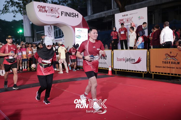 Race photo from ONE RUN 10 K