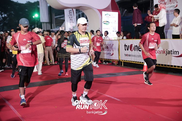 Race photo from ONE RUN 10 K