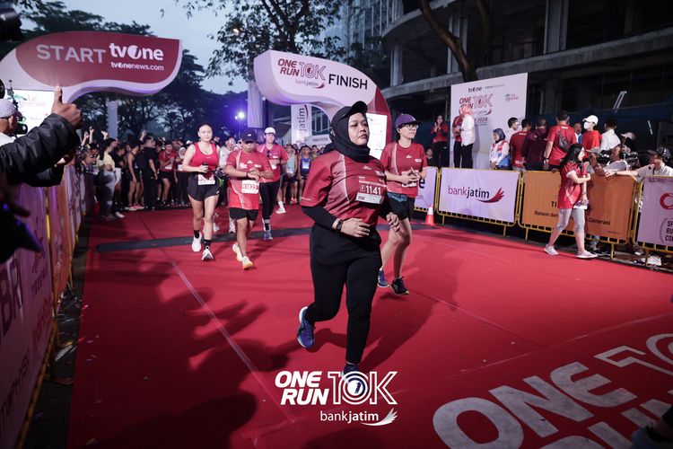 Race photo from ONE RUN 10 K