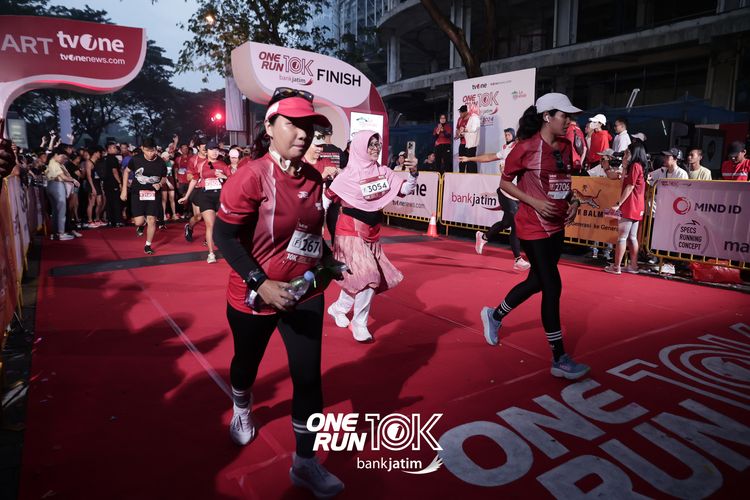 Race photo from ONE RUN 10 K