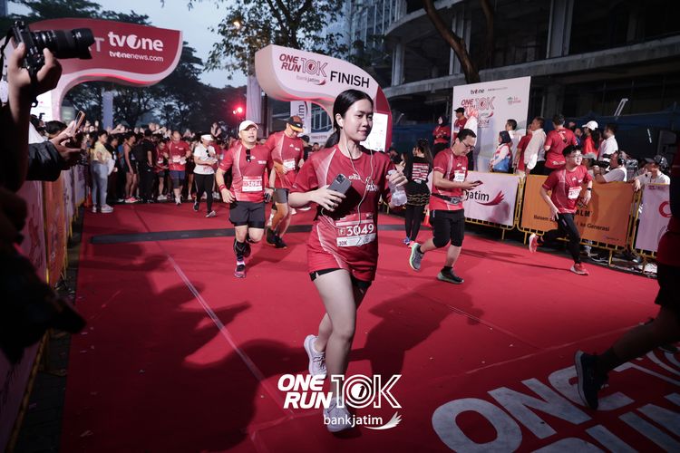 Race photo from ONE RUN 10 K