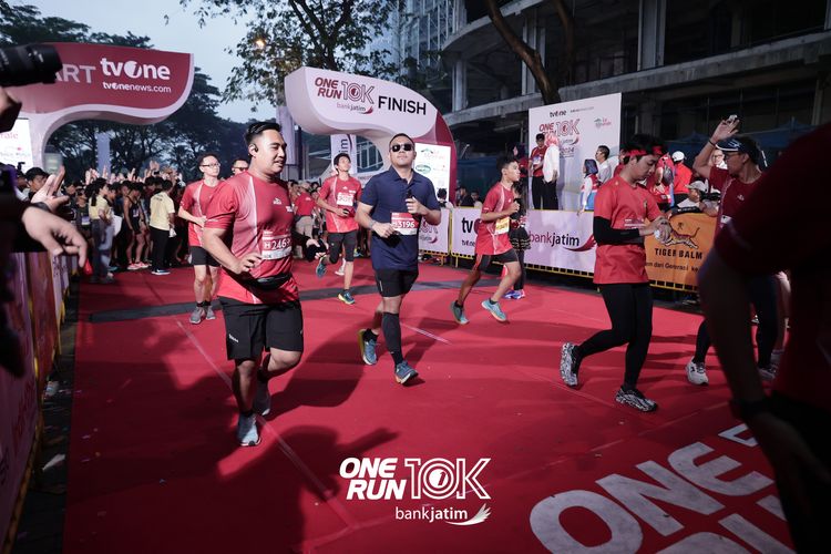 Race photo from ONE RUN 10 K