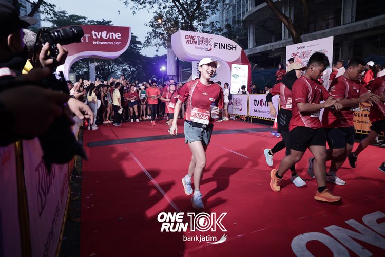 Race photo from ONE RUN 10 K