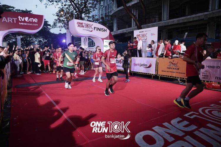 Race photo from ONE RUN 10 K