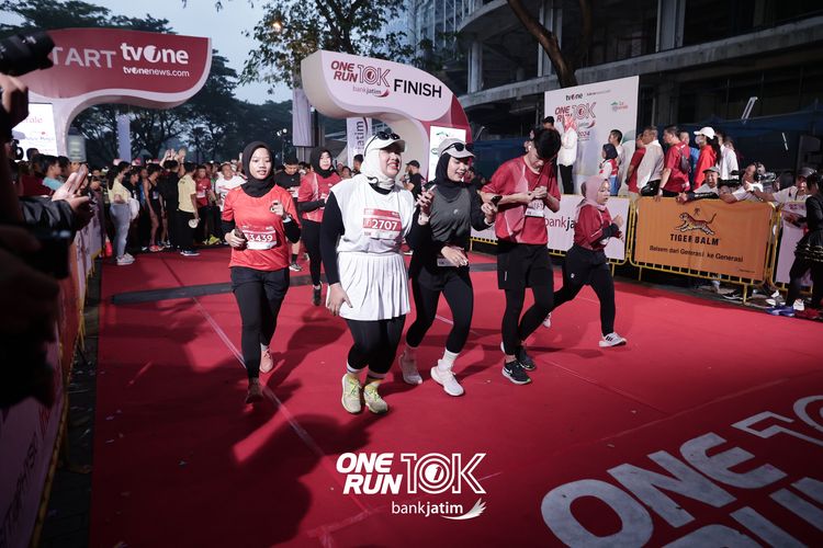 Race photo from ONE RUN 10 K