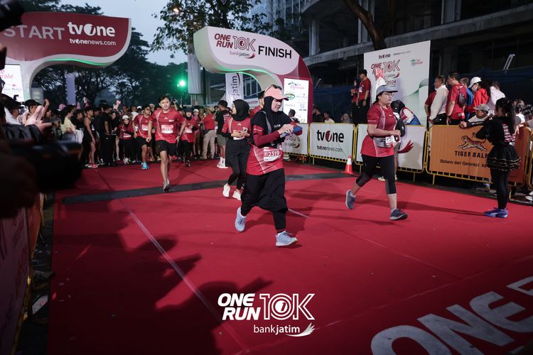 Race photo from ONE RUN 10 K