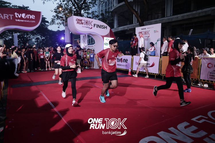 Race photo from ONE RUN 10 K