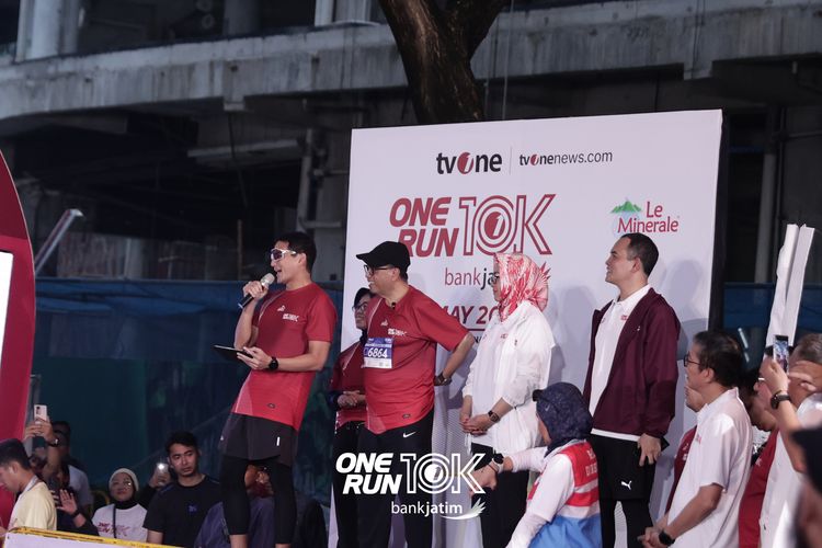 Race photo from ONE RUN 10 K