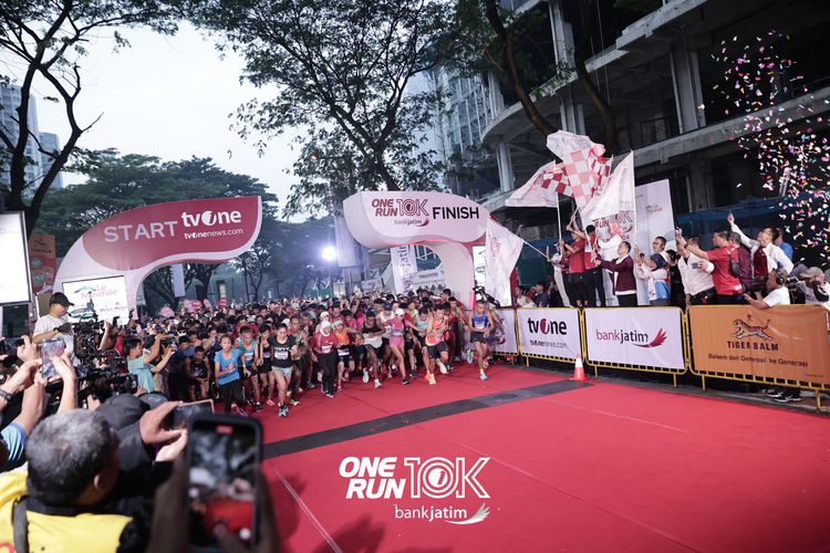 Race photo from ONE RUN 10 K
