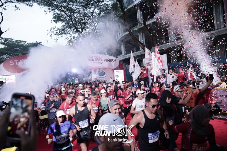 Race photo from ONE RUN 10 K