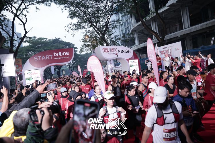 Race photo from ONE RUN 10 K