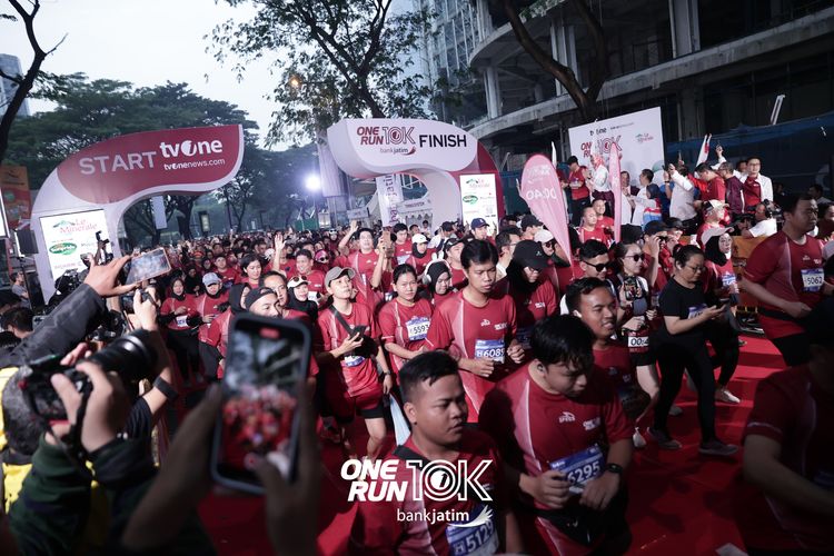 Race photo from ONE RUN 10 K