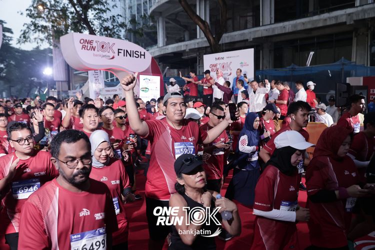 Race photo from ONE RUN 10 K
