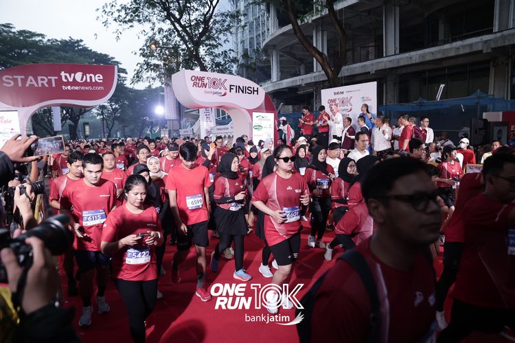 Race photo from ONE RUN 10 K