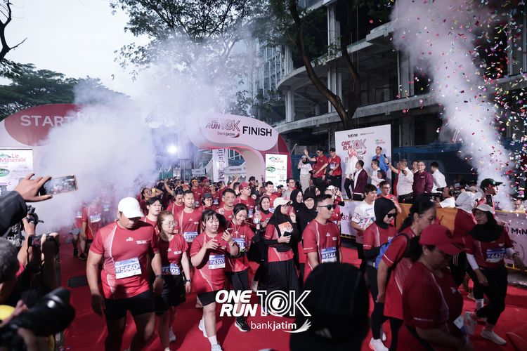 Race photo from ONE RUN 10 K