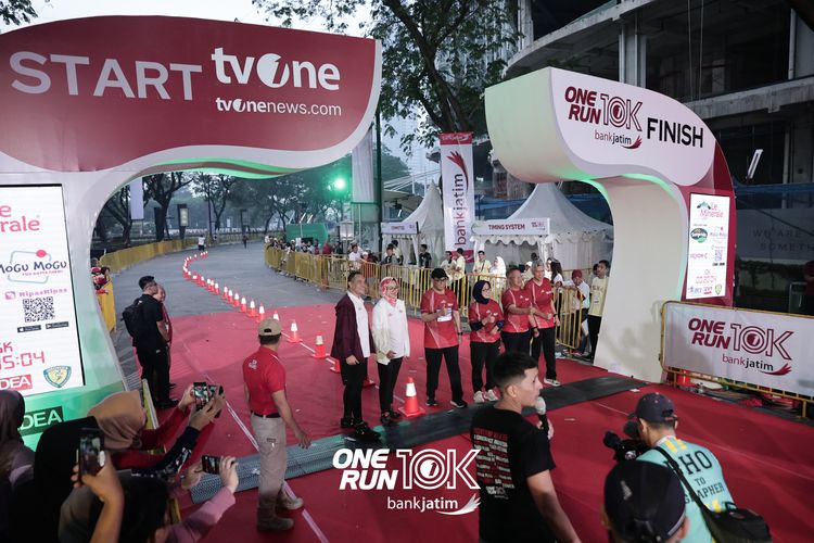 Race photo from ONE RUN 10 K