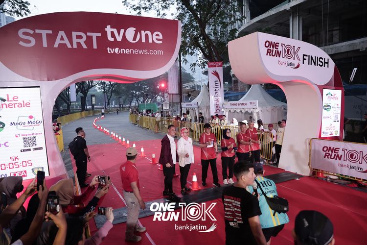 Race photo from ONE RUN 10 K