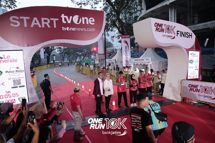 Race photo from ONE RUN 10 K