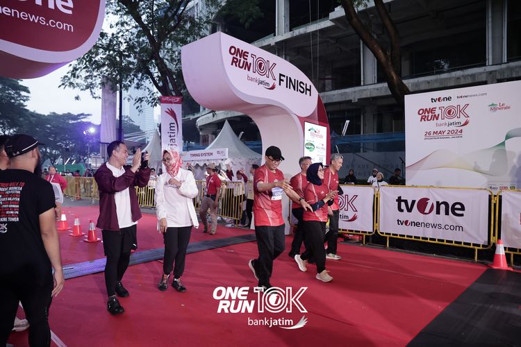 Race photo from ONE RUN 10 K