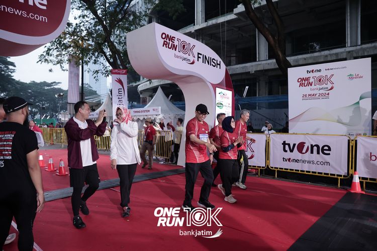 Race photo from ONE RUN 10 K