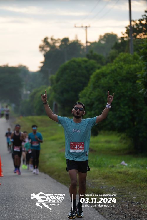 Race photo from Arutmin Borneo Run 2024