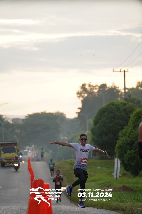Race photo from Arutmin Borneo Run 2024