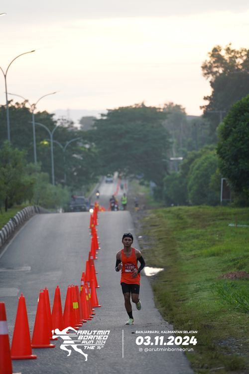 Race photo from Arutmin Borneo Run 2024
