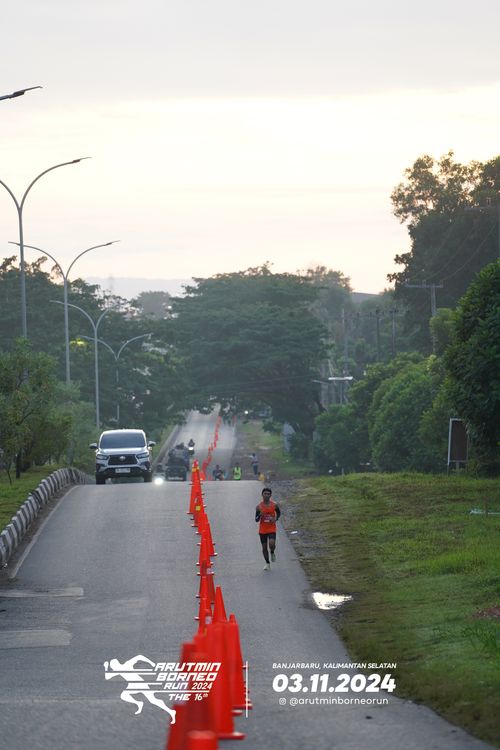 Race photo from Arutmin Borneo Run 2024
