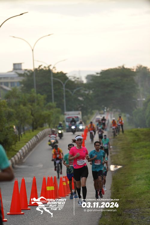Race photo from Arutmin Borneo Run 2024