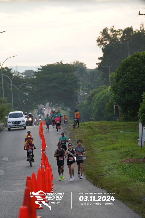 Race photo from Arutmin Borneo Run 2024