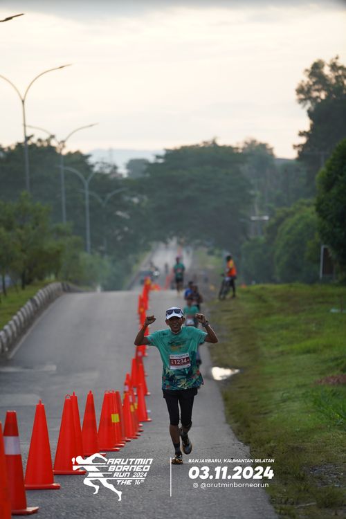 Race photo from Arutmin Borneo Run 2024
