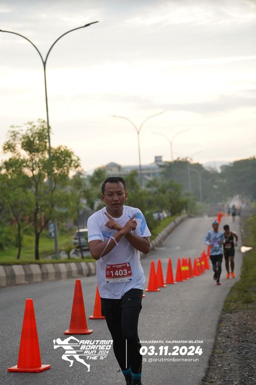 Race photo from Arutmin Borneo Run 2024