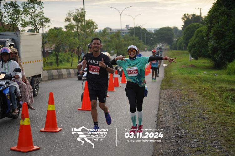 Race photo from Arutmin Borneo Run 2024