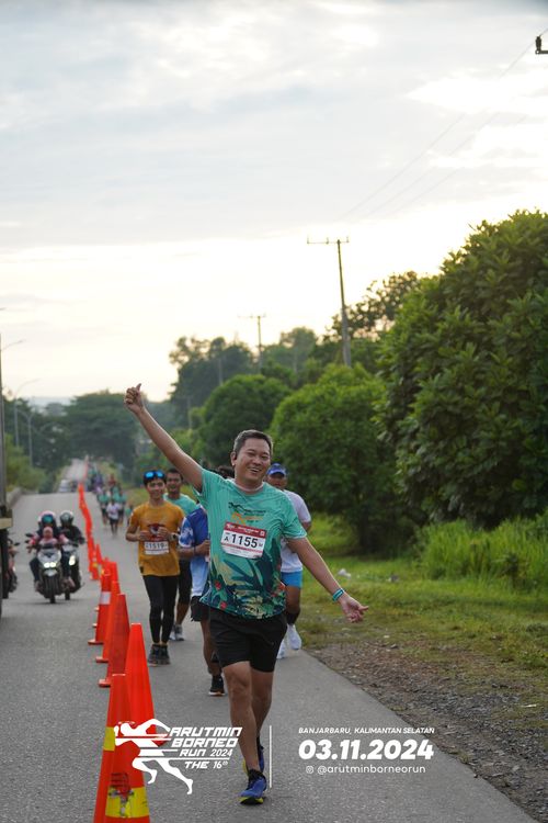 Race photo from Arutmin Borneo Run 2024